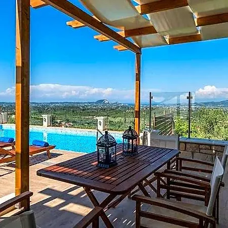 Clairy 3-bedroom With Private Pool Hotel